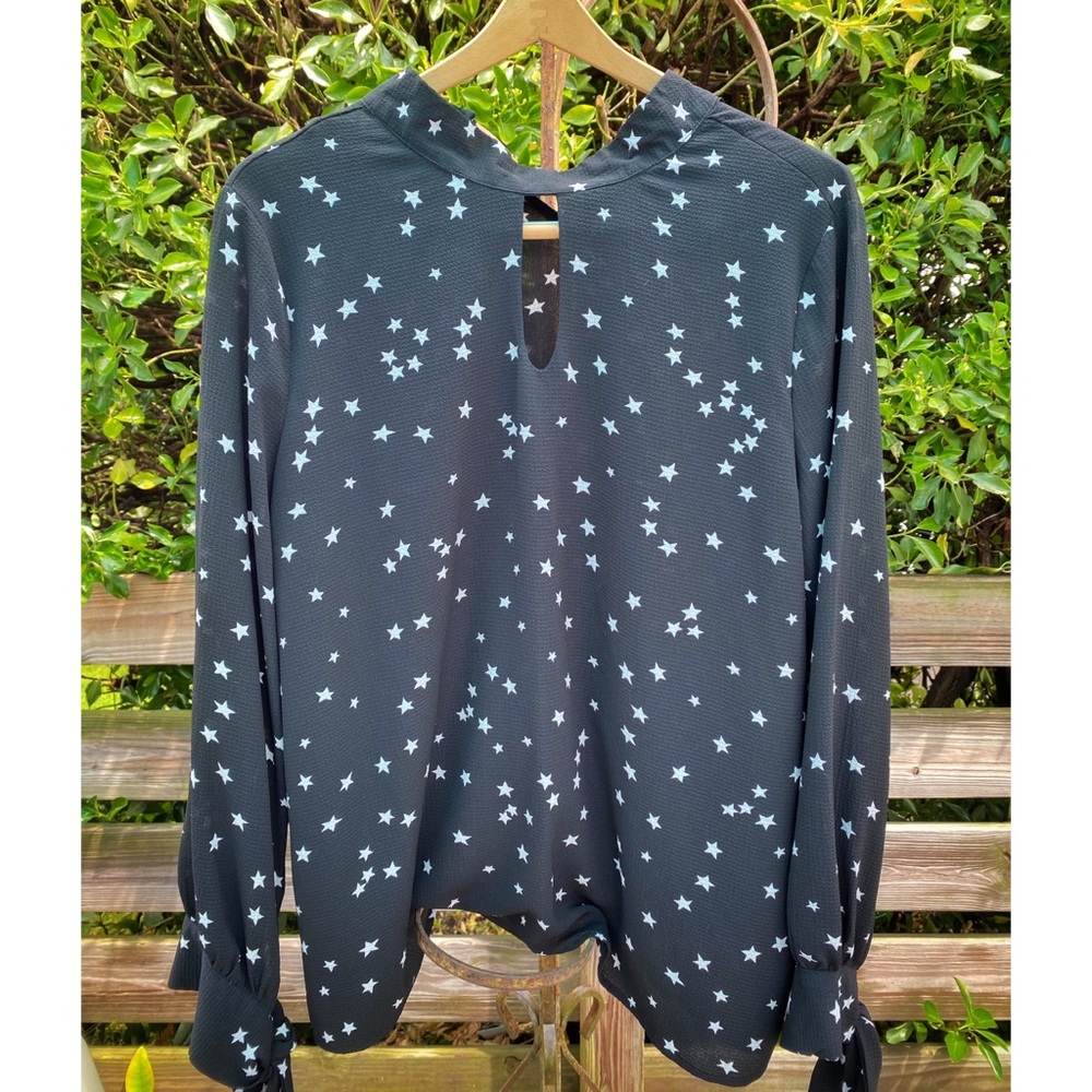 Alice & You Black Star-Print Long Sleeve Blouse